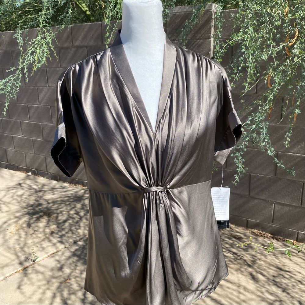 Anne Klein Silk Fitted Taupe Blouse/Top-Side Zip-Empire Waist Sz 6